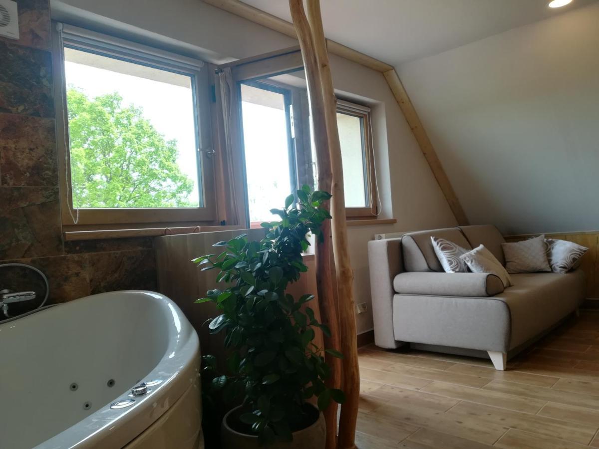 Apartman Life In Nature Jaronice Buitenkant foto