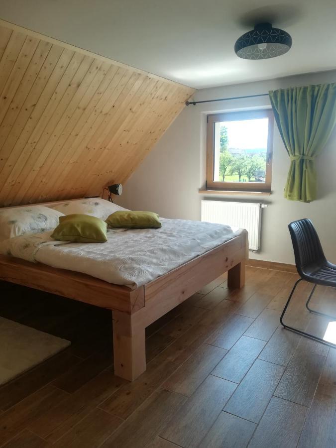 Apartman Life In Nature Jaronice Buitenkant foto