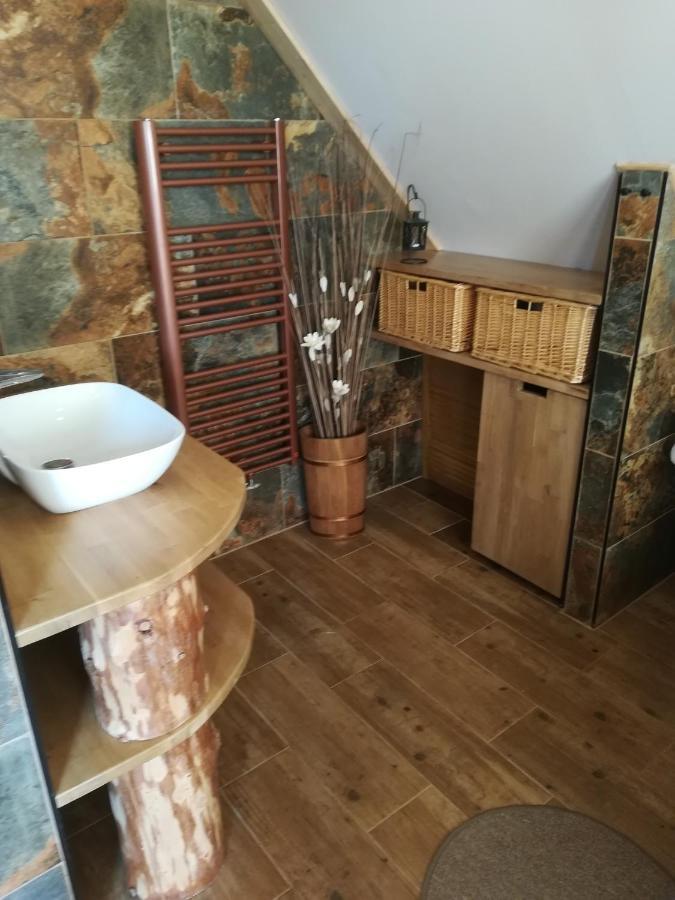 Apartman Life In Nature Jaronice Buitenkant foto