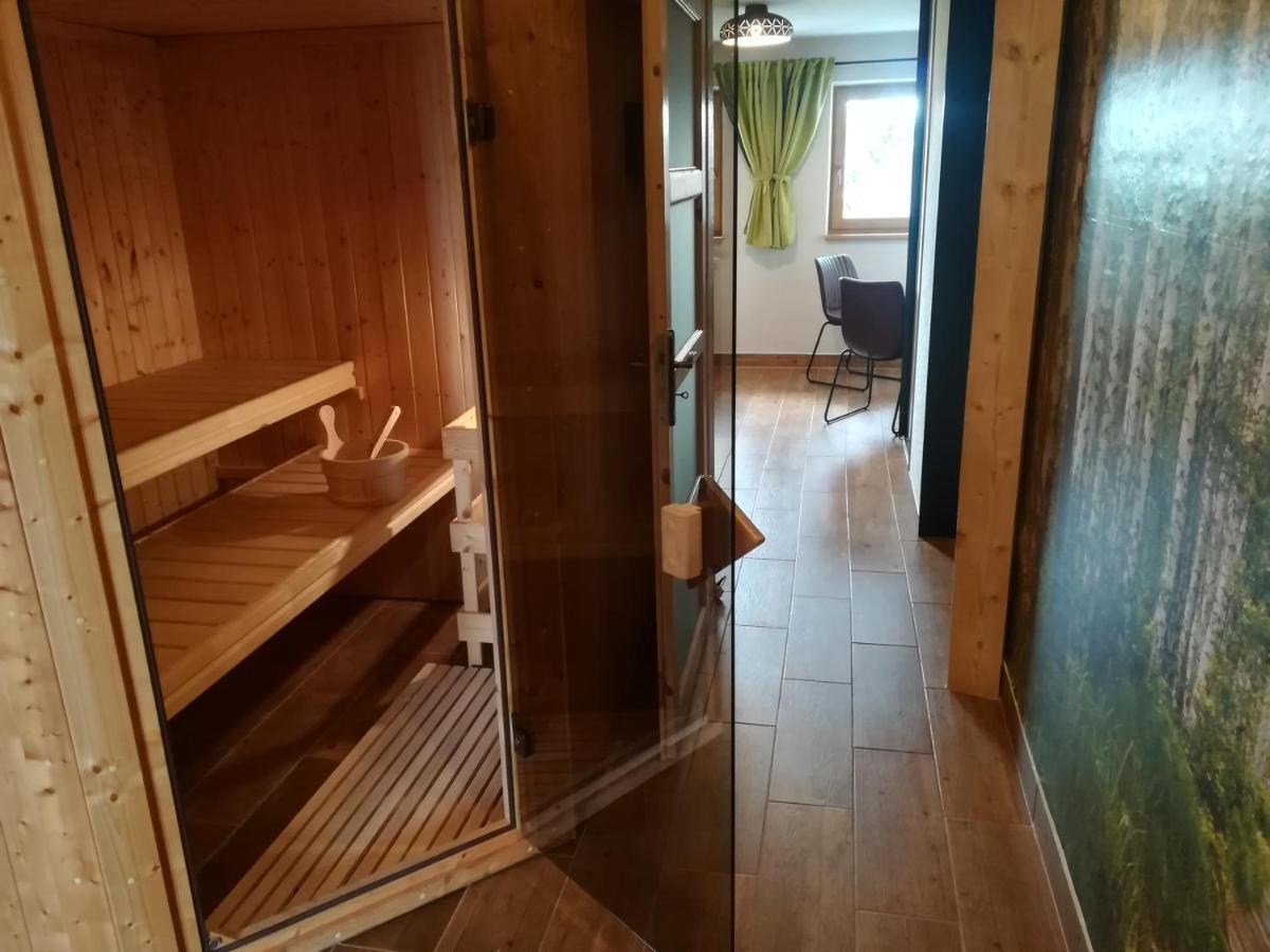 Apartman Life In Nature Jaronice Buitenkant foto