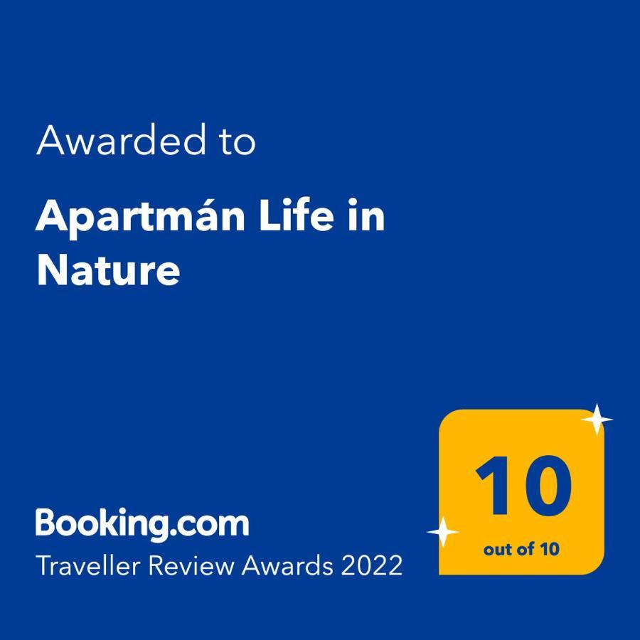 Apartman Life In Nature Jaronice Buitenkant foto